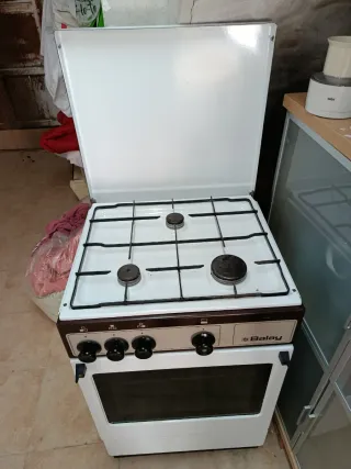 Cocina Balay Blanca con Horno