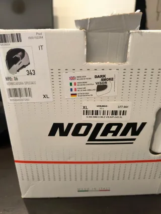 Casco de moto Nolan con accesorios