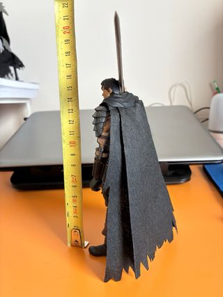 Action Figure Guts Berserk Figma originale