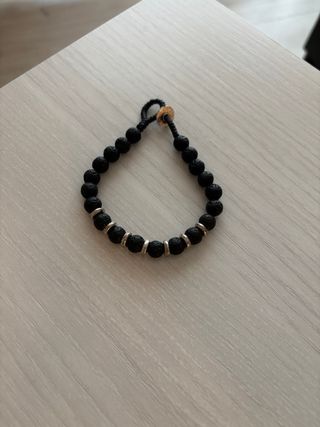 Colgante Flecha, Cordón Negro y Pulsera