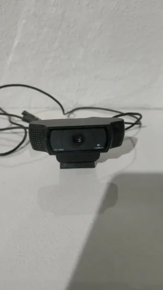 Logitech Webcam C920 + Mini Trípode