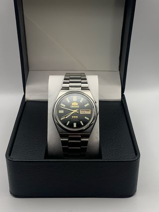 Relógio Vintage Orient Preto e Prata