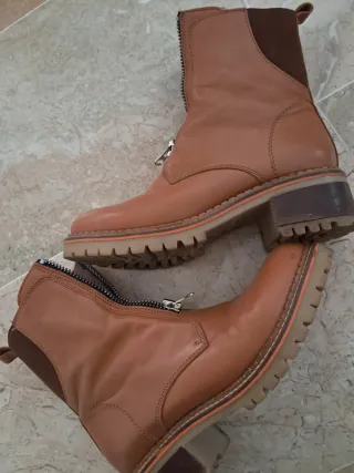 Botines marrones con cremallera