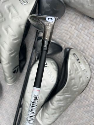 TaylorMade Qi35 Hibrido Rescue : 4 22° & 5 25°