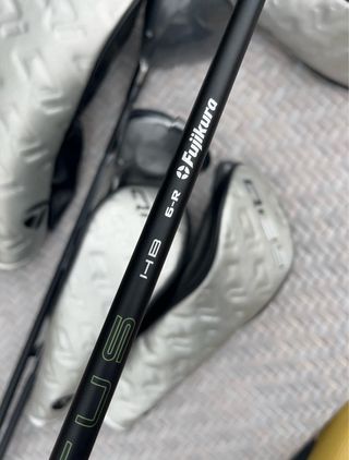 TaylorMade Qi35 Hibrido Rescue : 4 22° & 5 25°