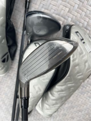 TaylorMade Qi35 Hibrido Rescue : 4 22° & 5 25°