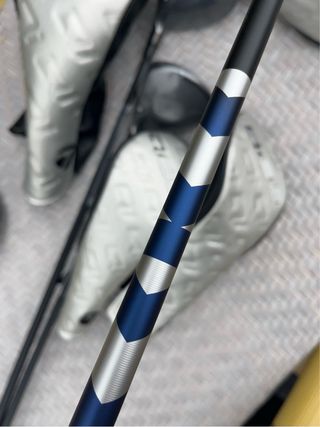 TaylorMade Qi35 Hibrido Rescue : 4 22° & 5 25°