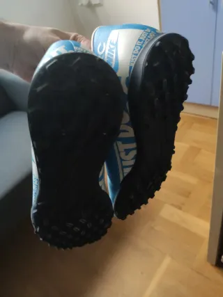 Zapatillas Nike Mercurial Fútbol Tacos Plástico