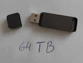 Usb SSD LENOVO  64 TB sin usar