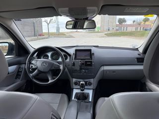 Mercedes-Benz Clase C 2.2 Diesel