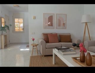 2 Sofás de tela beige Nuevos a estrenar.