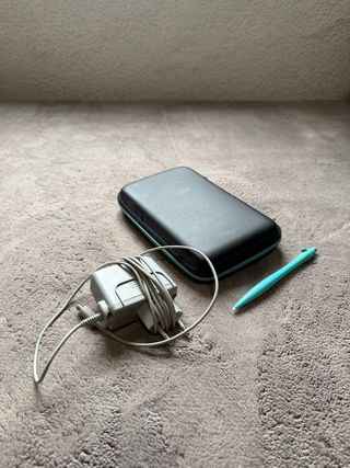 Nintendo 2DS XL Negra y Azul
