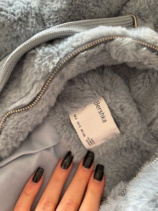 Chaqueta de pelo cropped