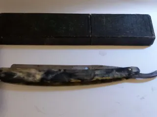 Navaja José Monserrat POU .Filarmonica 14