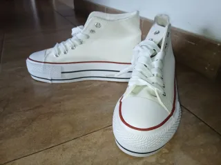 Bambas altas tela blancas talla 37