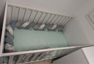 Cuna blanca para bebé