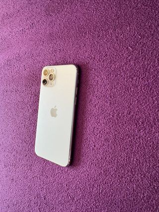 iPhone 11 Pro 256GB Blanco - Plateado
