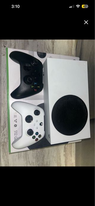 Xbox Series S + Mando Negro