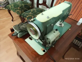 Máquina de coser Alfa Alfamatic 100