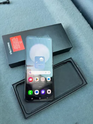 Samsung Galaxy Z Flip5