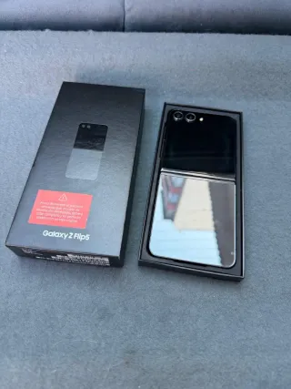 Samsung Galaxy Z Flip5