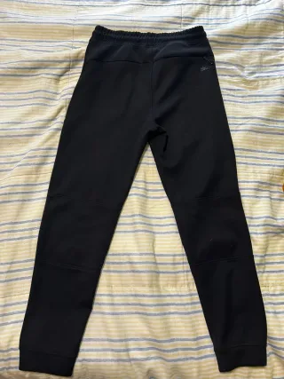 Chándal Bershka Negro