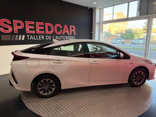 TOYOTA Prius PlugIn 125PH Advance