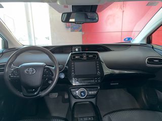 TOYOTA Prius PlugIn 125PH Advance