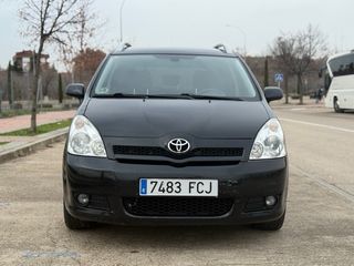 Toyota corolla verso 2.2D-4D Dcat sport