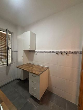 Piso en alquiler en Cruz Roja en Sevilla