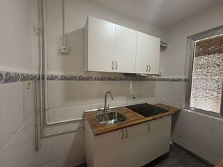 Piso en alquiler en Cruz Roja en Sevilla