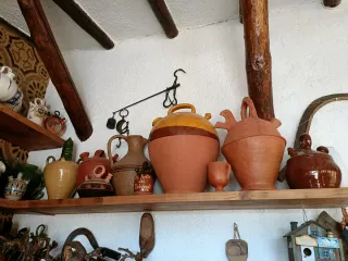 Colección de botijos de cerámica