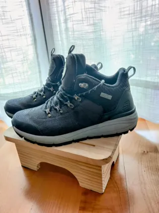 Botas Skechers relaxed fit impermeables talla 44