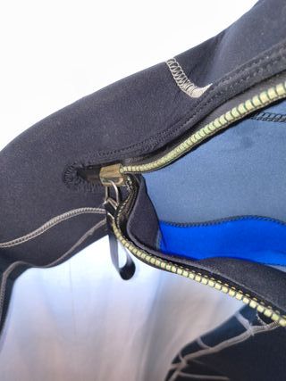 Muta semistagna nera