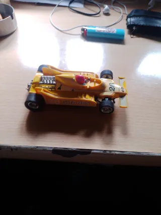 Coche Scalextric F1 Amarillo