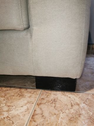 Sofá beige 2 plazas lavable y repelente agua