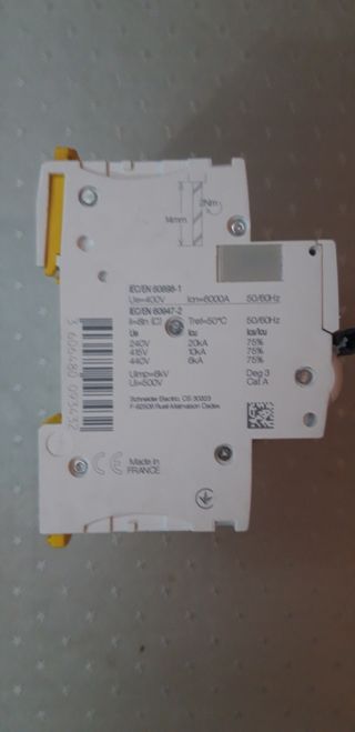 SCHNEIDER Magnetotérmico  IC60N C25