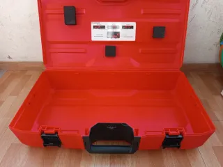 ESCUCHO OFERTAS. Maletín Hilti Rojo