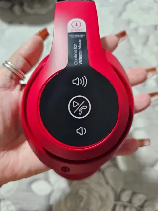 Cuffie Beats Studio 3 Wireless Rosse nuove