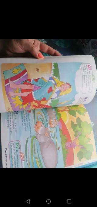 365 Adivinanzas (Spanish Edition)