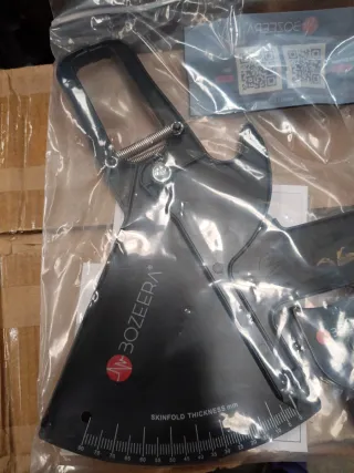 Medidor Grasa Corporal BOZEERA Negro