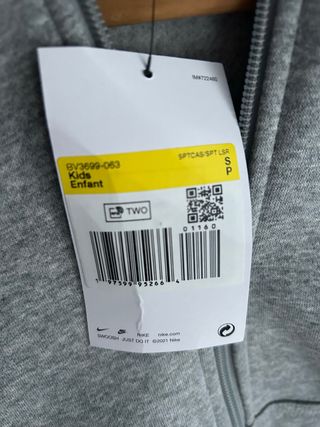 Conjunto Nike niña S sin estrenar