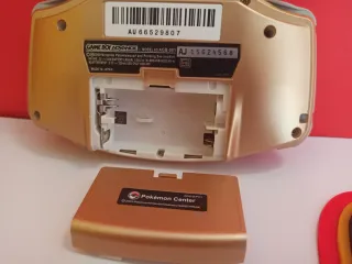 Nintendo Game Boy Advance Dorado POKEMON CENTER NY