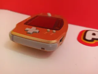 Nintendo Game Boy Advance Dorado POKEMON CENTER NY