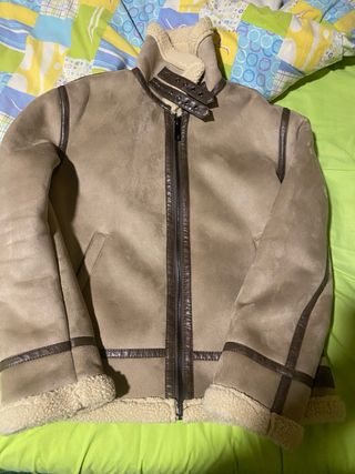 Cazadora Zara borrego Talla M