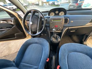 Lancia Ypsilon 16v 2007 Gasolina (Etiqueta C)