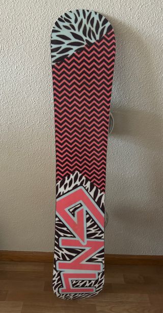 Tabla y botas snowboard mujer.