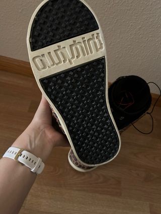 Tabla y botas snowboard mujer.