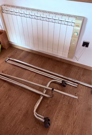 Burra para ropa metálica y madera