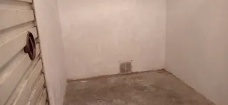 trastero en la zona de los garajes del edificio.